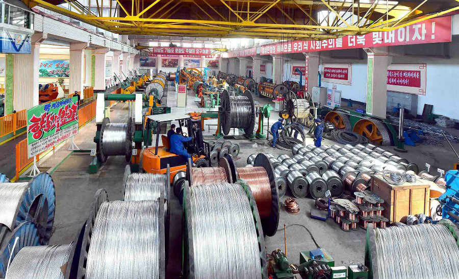 7-80일전투의 불길드높이 생산적앙양을!